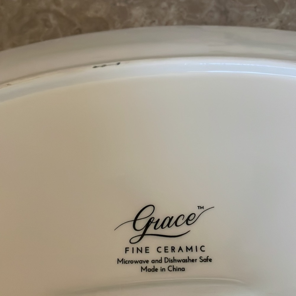 - Natural life holiday giving plate - Picture 3 of 3